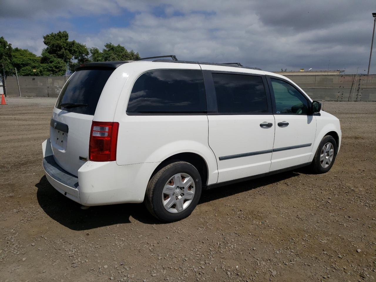 Image 3 of 2008 DODGE GRAND CARAVAN C/V 2008 with VIN 1D8HN11H28B181702