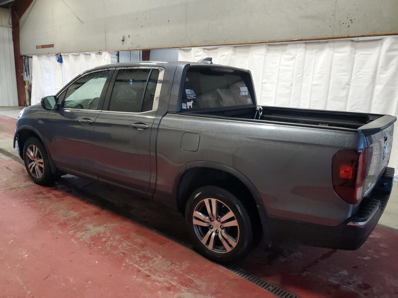 Image 2 of 2017 HONDA RIDGELINE RTS 2017 with VIN 5FPYK3F48HB031011