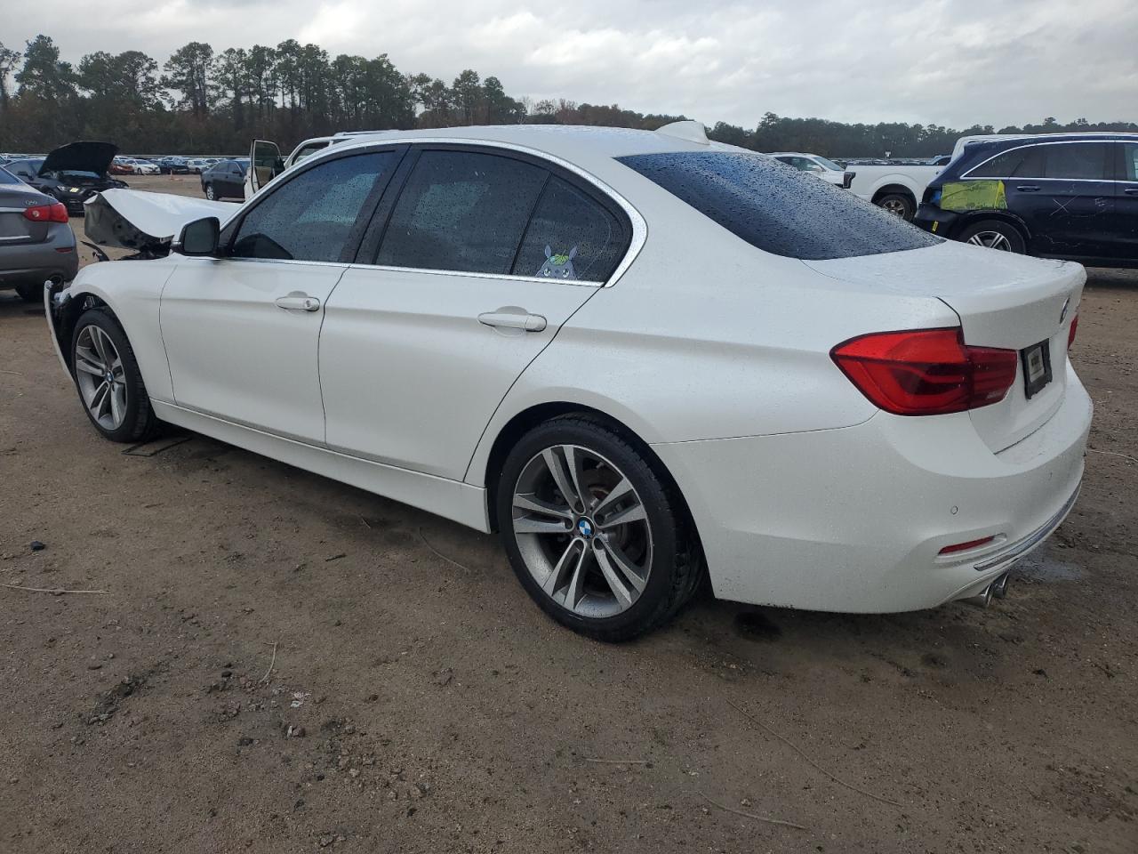 Image 2 of 2018 BMW 330 I 2018 with VIN WBA8B9C57JEE83144