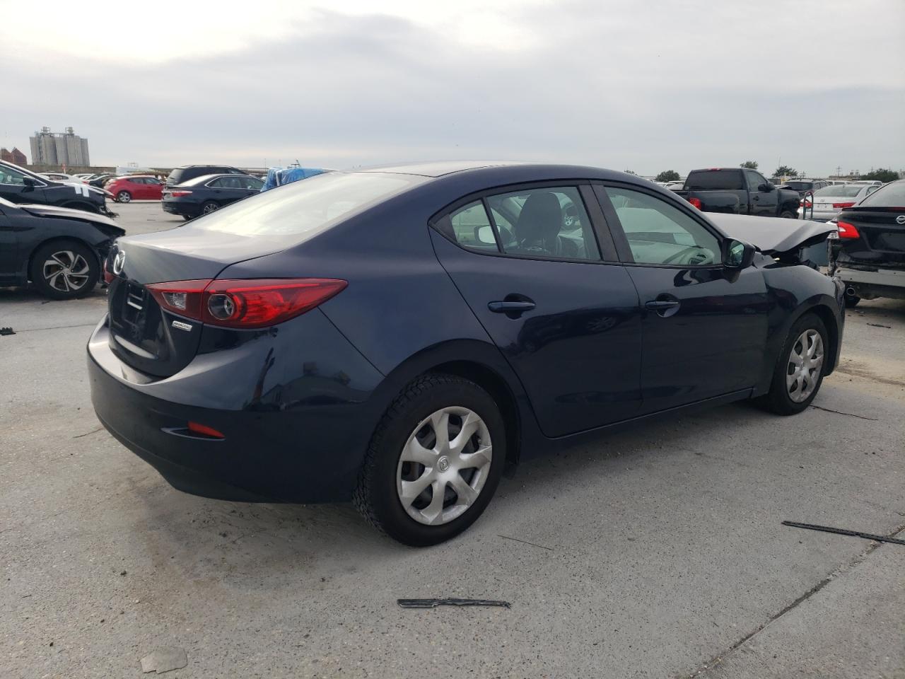 Изображение 3 2015 MAZDA 3 SPORT 2015 с VIN 3MZBM1U72FM173970