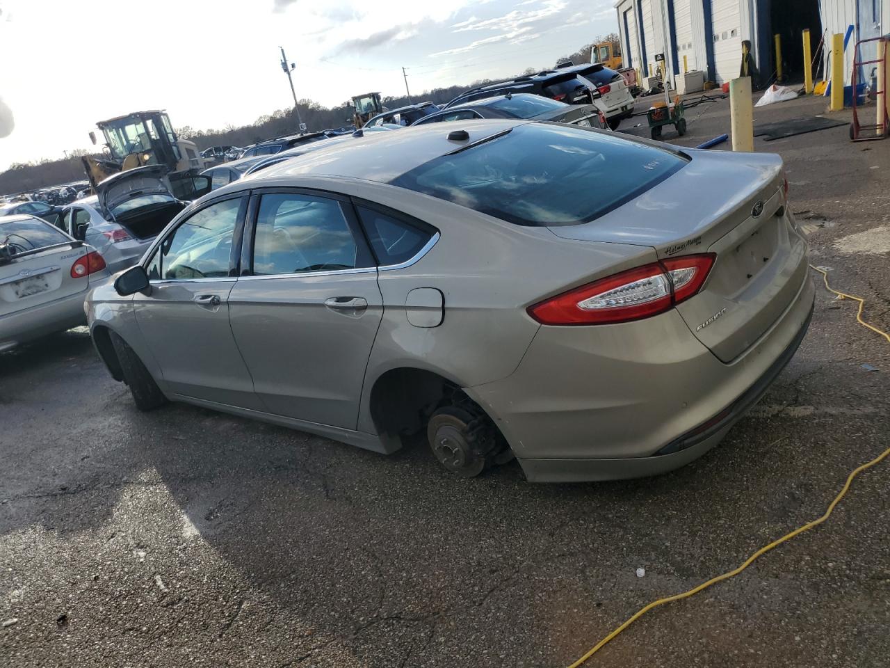 Image 2 of 2016 FORD FUSION SE 2016 with VIN 3FA6P0H79GR199640