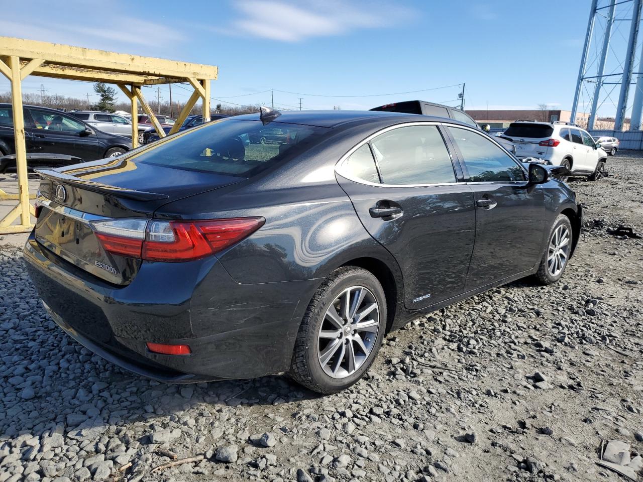 Image 3 of 2017 LEXUS ES 300H 2017 with VIN JTHBW1GG5H2139054