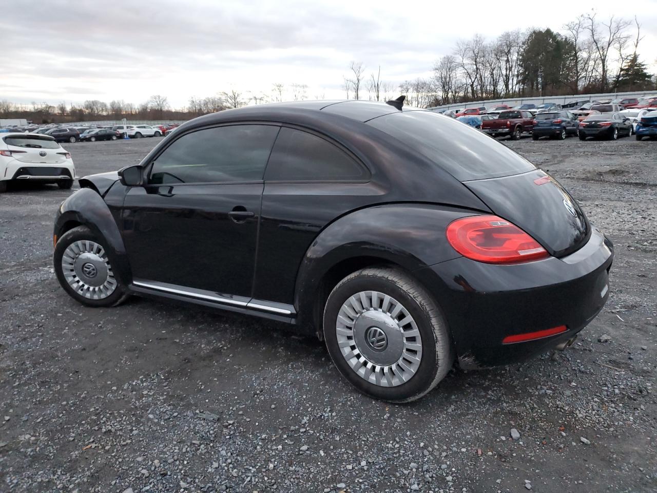 Изображение 2 2014 VOLKSWAGEN BEETLE  2014 с VIN 3VWJ17AT6EM638094