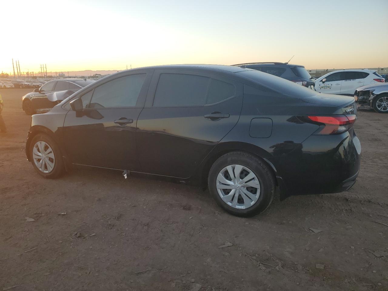 Obraz 2 z 2023 NISSAN VERSA S 2023 z VIN 3N1CN8DV2PL831292