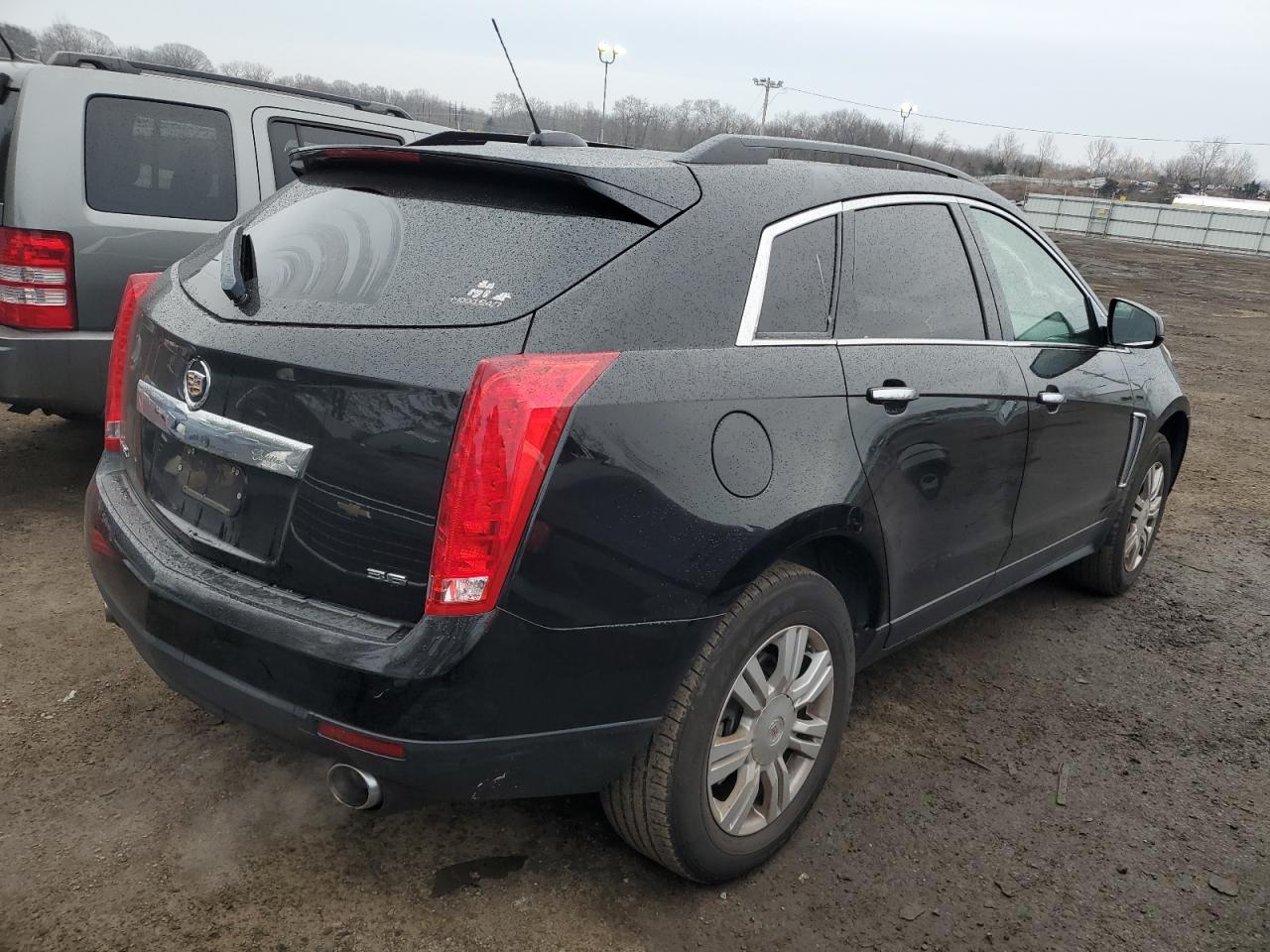 Image 3 of 2016 CADILLAC SRX  2016 with VIN 3GYFNAE38GS570216