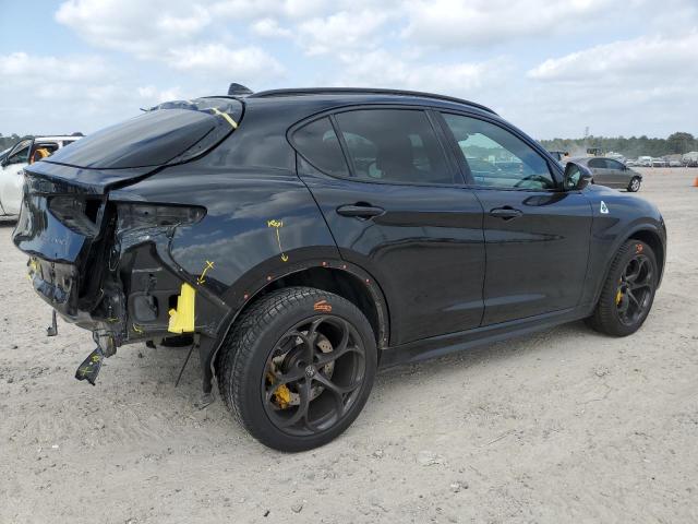 Obraz 3 z 2018 ALFA ROMEO STELVIO QUADRIFOGLIO 2018 z VIN ZASFAKEVXJ7C22567