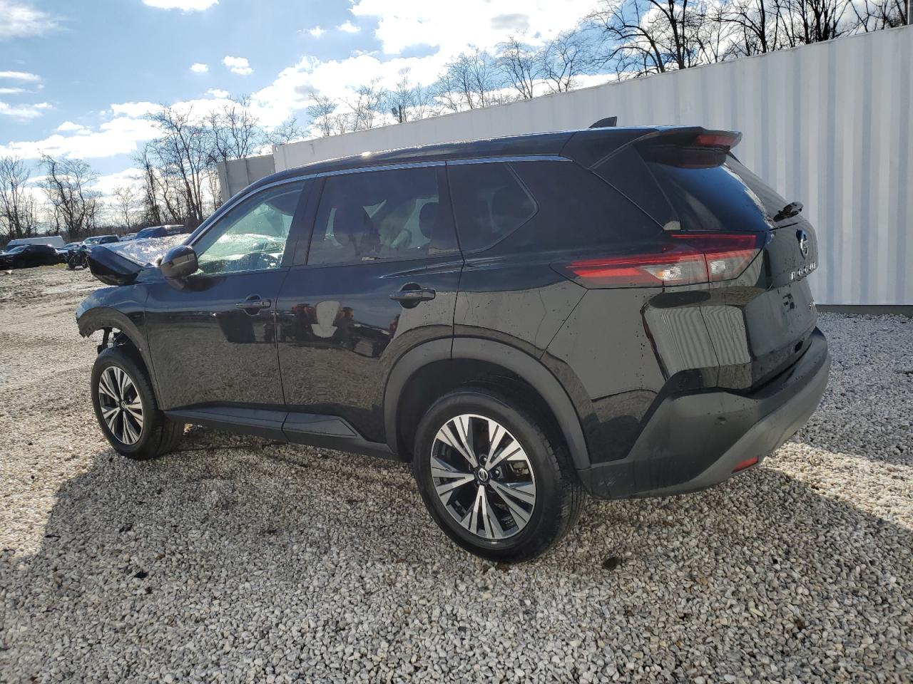 Изображение 2 2021 NISSAN ROGUE SV 2021 с VIN 5N1AT3BB3MC765473