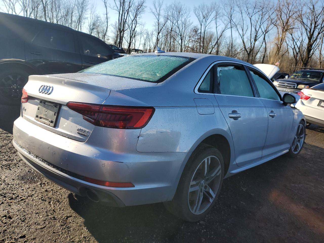 Obraz 3 z 2017 AUDI A4 PREMIUM PLUS 2017 z VIN WAUENAF40HA160521