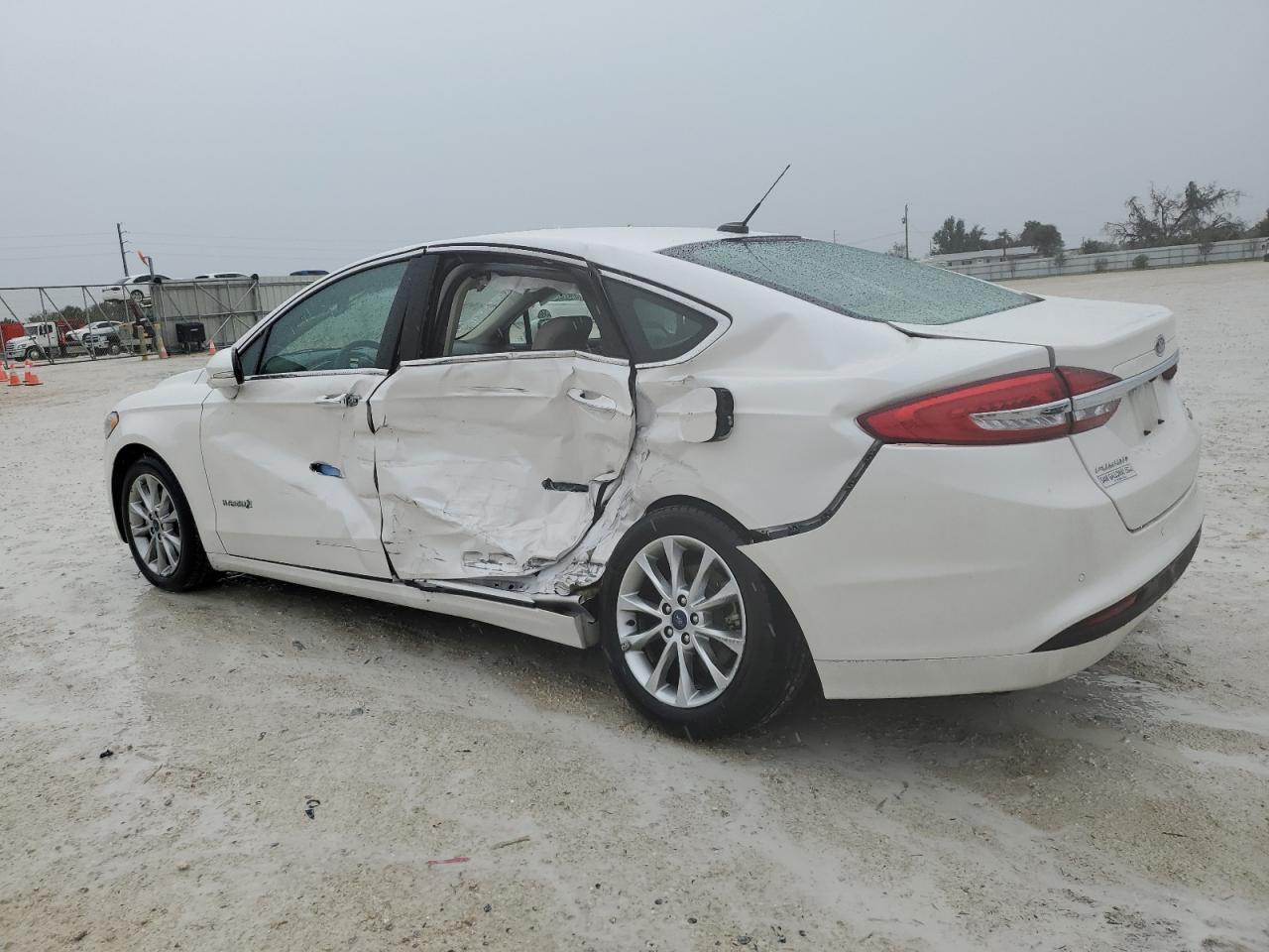 Obraz 2 z 2017 FORD FUSION SE HYBRID 2017 z VIN 3FA6P0LU8HR262483
