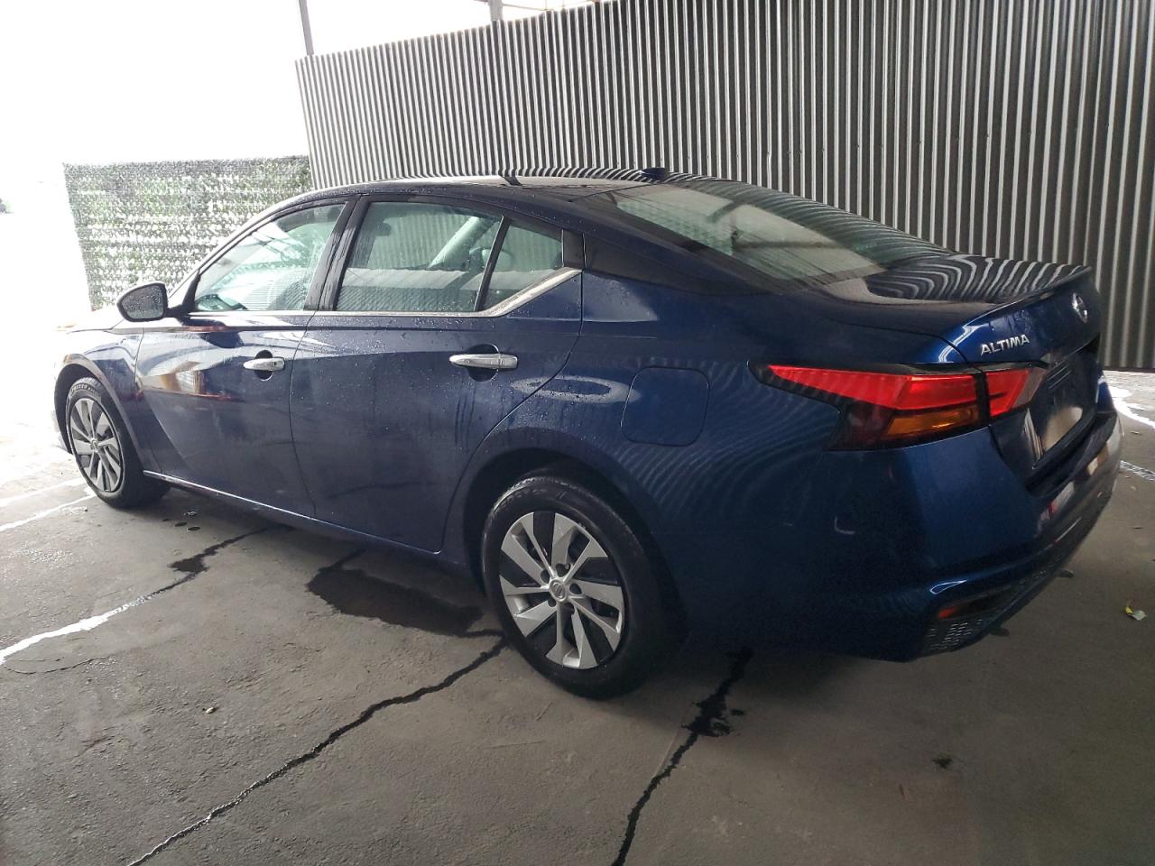Изображение 2 2020 NISSAN ALTIMA S 2020 с VIN 1N4BL4BV0LC230419
