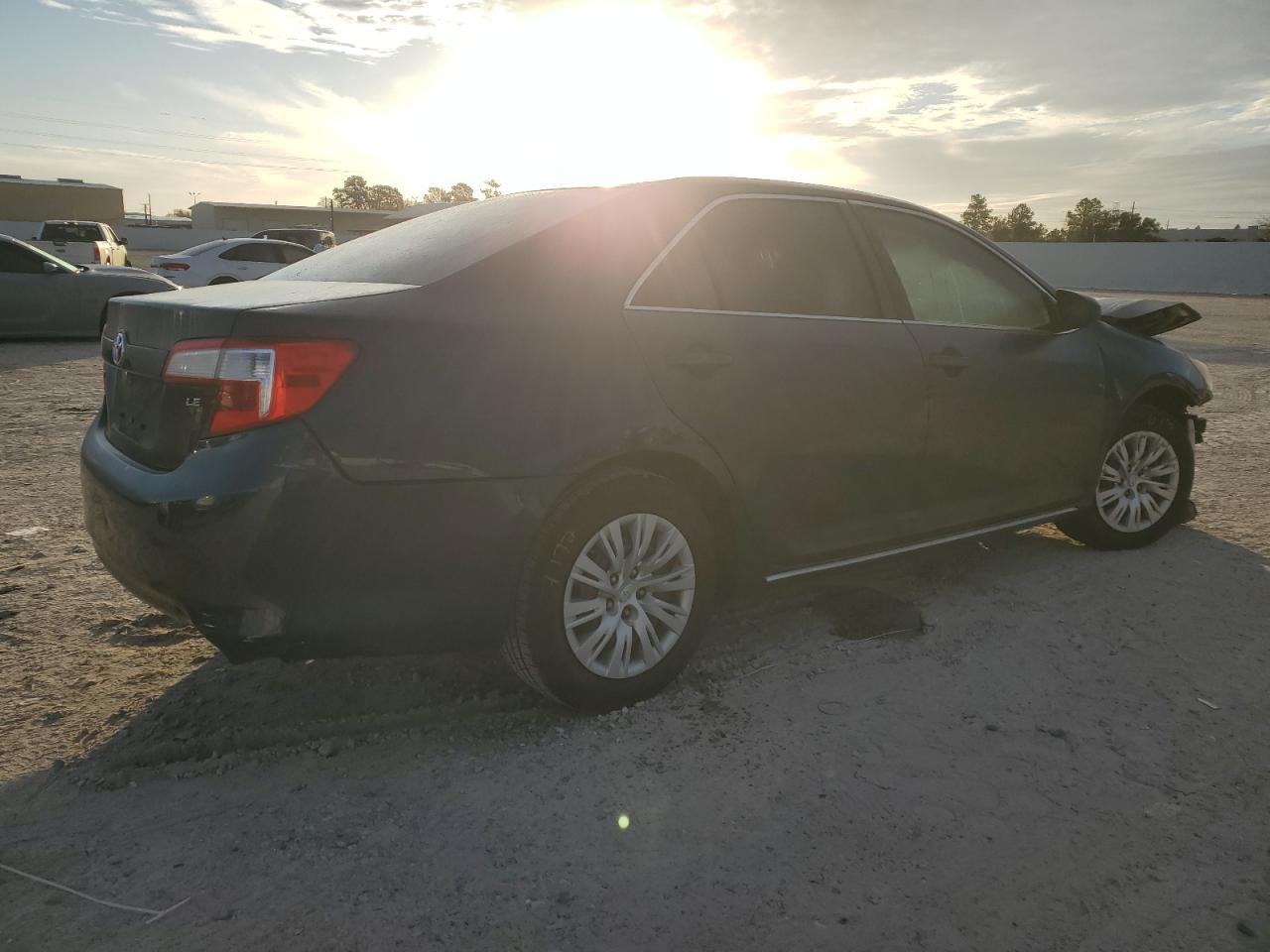 Изображение 3 2014 TOYOTA CAMRY L 2014 с VIN 4T4BF1FK6ER411751