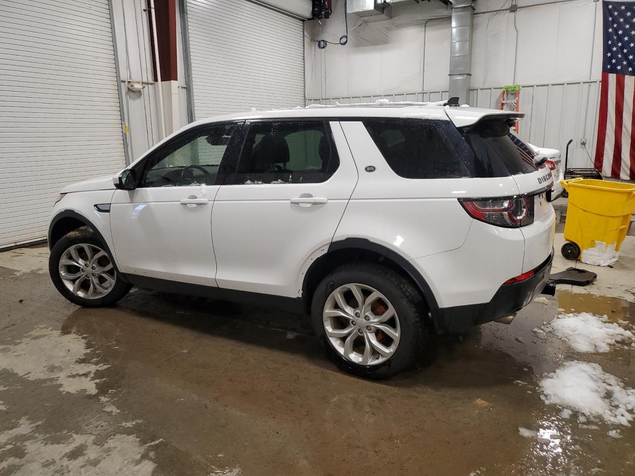 Image 2 of 2016 LAND ROVER DISCOVERY SPORT HSE 2016 with VIN SALCR2BG4GH564408