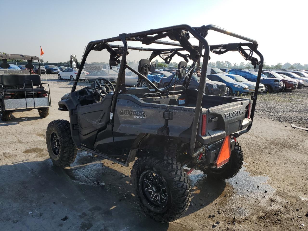 Изображение 3 2016 HONDA SXS1000 M5 2016 с VIN 1HFVE04P7G4001007