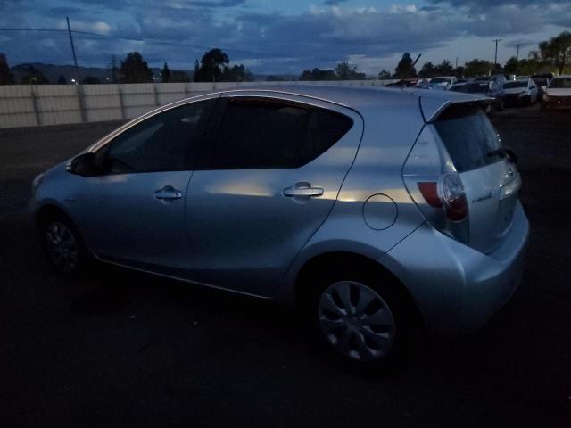 Image 2 of 2014 TOYOTA PRIUS C  2014 with VIN JTDKDTB31E1569253