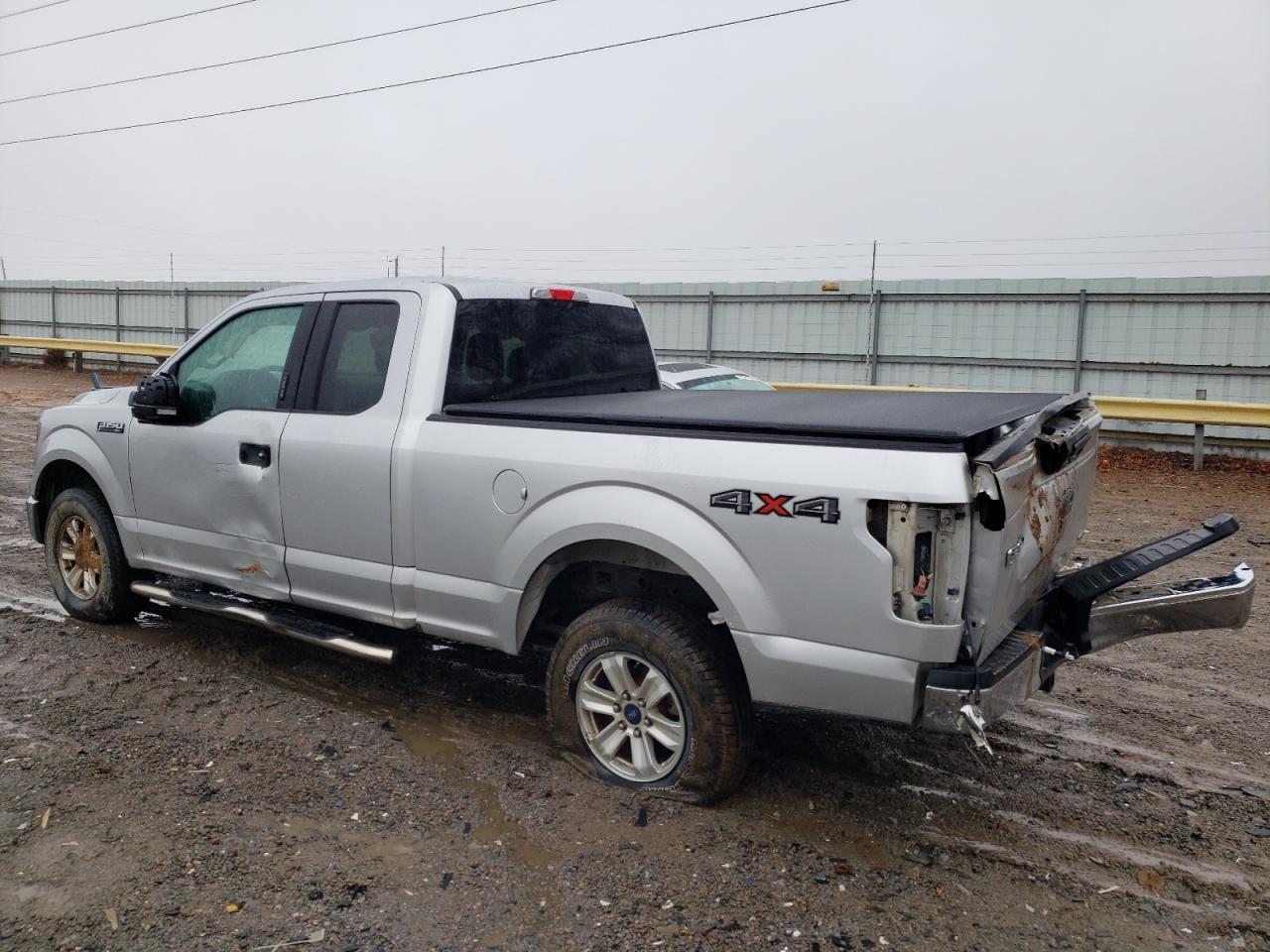 Obraz 2 z 2015 FORD F150 SUPER CAB 2015 z VIN 1FTEX1E82FFB67634