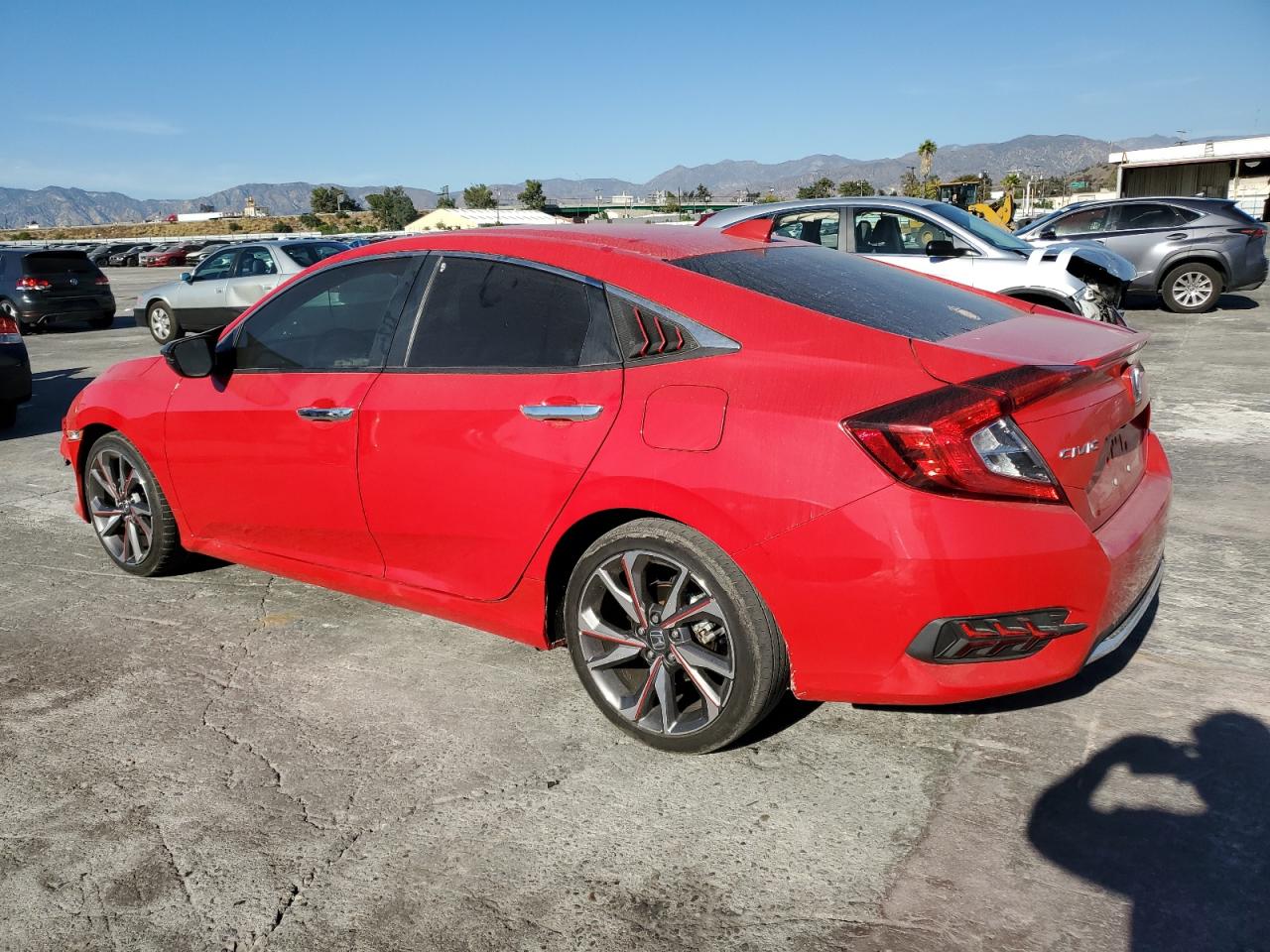 Изображение 2 2020 HONDA CIVIC TOURING 2020 с VIN 2HGFC1F93LH680118