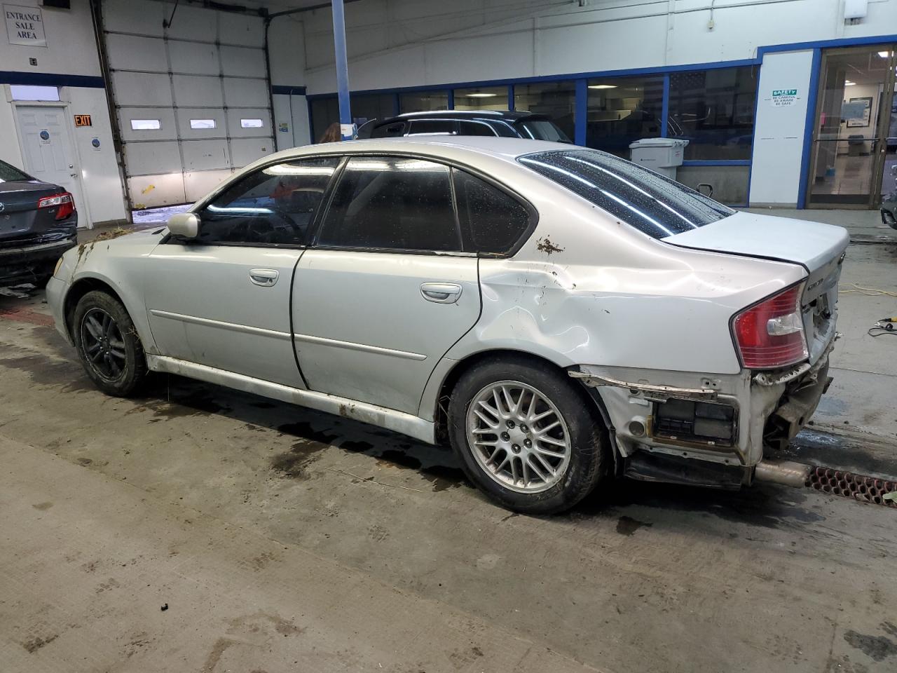 Image 3 of 2005 SUBARU LEGACY 2.5I 2005 with VIN 4S3BL616056202928