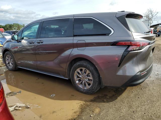Image 2 of 2021 TOYOTA SIENNA LE 2021 with VIN 5TDKRKEC2MS021934