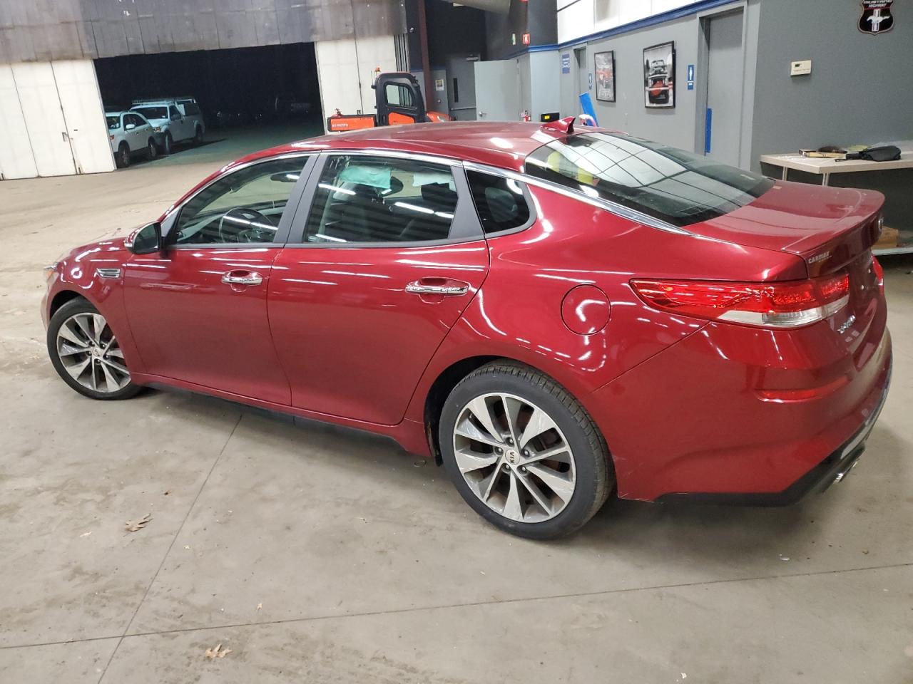 Obraz 2 z 2019 KIA OPTIMA LX 2019 z VIN 5XXGT4L37KG296509