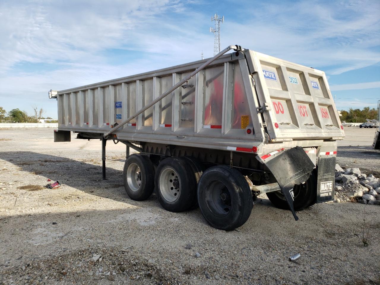 Image 3 of 2023 MATE DUMP TRAIL 2023 with VIN 1M9A30338PH036433
