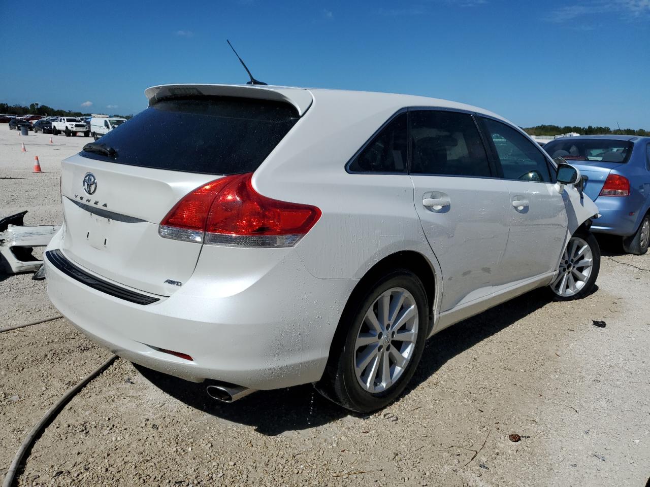 Image 3 of Toyota Venza 2011 with VIN 4T3BA3BB4BU022152