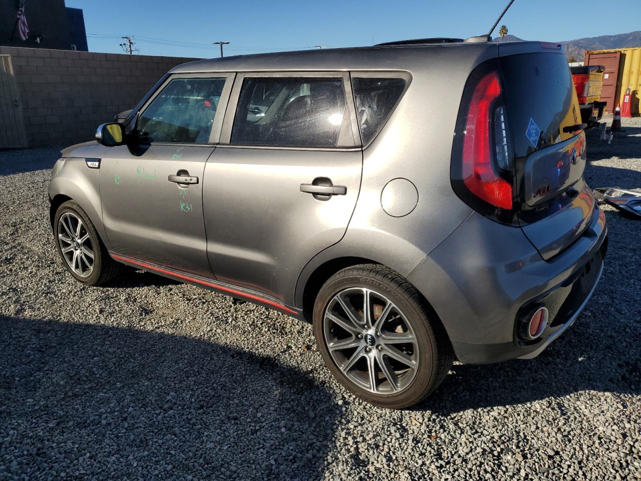 Изображение 2 2018 KIA SOUL ! 2018 с VIN KNDJX3AA5J7569542