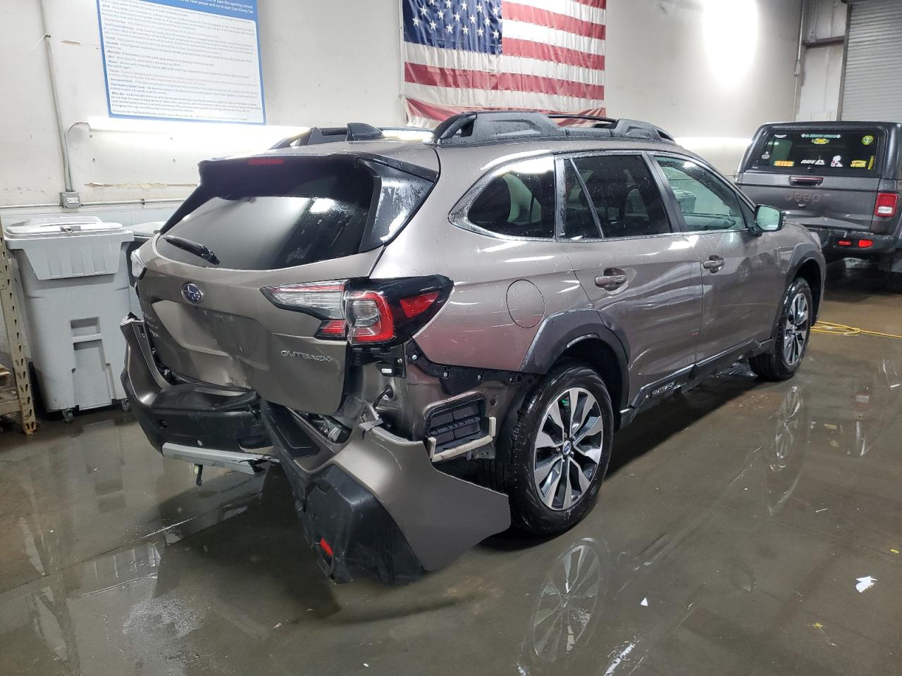 Изображение 3 2023 SUBARU OUTBACK LIMITED 2023 с VIN 4S4BTANC1P3118653