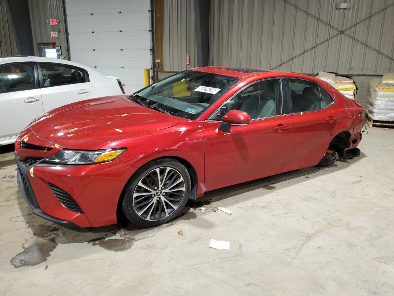 Obraz 1 z 2019 TOYOTA CAMRY L 2019 z VIN 4T1B11HK6KU170436