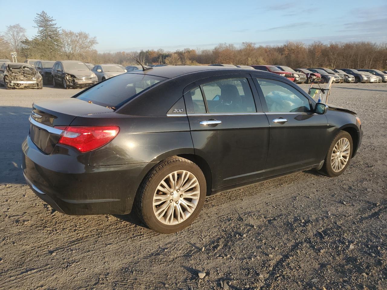 Obraz 3 z Chrysler 200 Limited 2012 z VIN 1C3CCBCG8CN211533