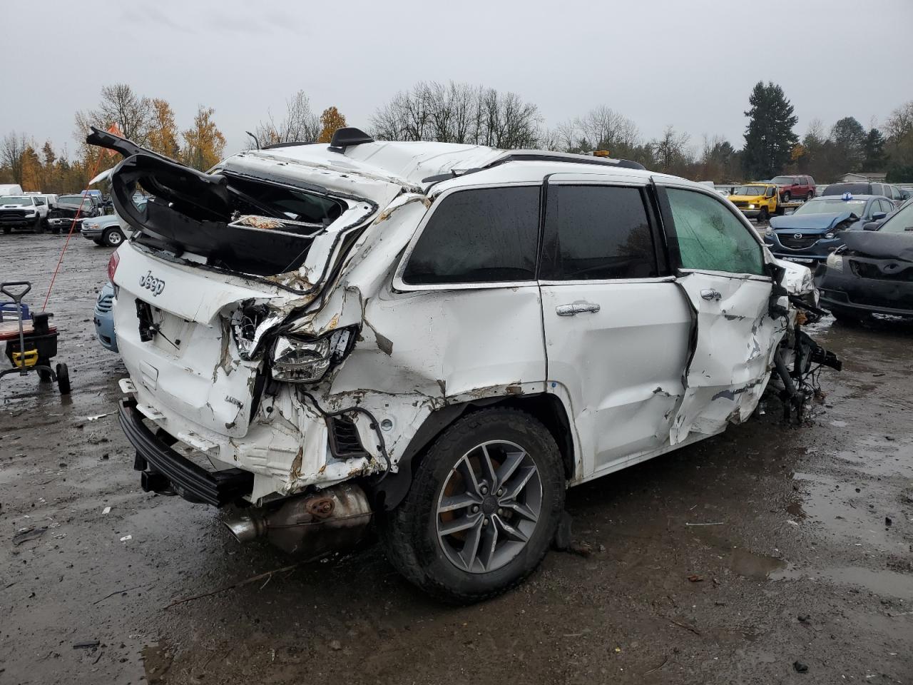 Image 3 of 2020 JEEP GRAND CHEROKEE LIMITED 2020 with VIN 1C4RJFBG7LC167556