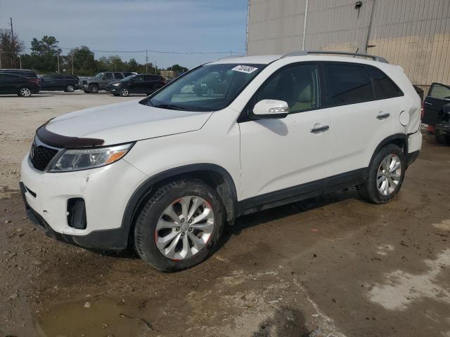 Image 1 of 2015 KIA SORENTO EX 2015 with VIN 5XYKU4A70FG651860