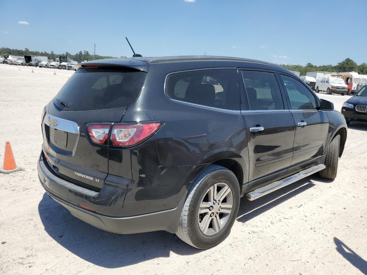 Image 3 of 2015 CHEVROLET TRAVERSE LT 2015 with VIN 1GNKRHKD9FJ115672