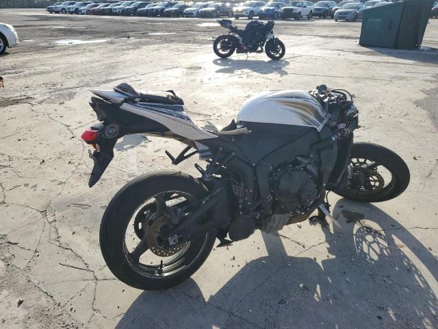 Obraz 3 z 2009 HONDA CBR600 RR 2009 z VIN JH2PC40449K201053