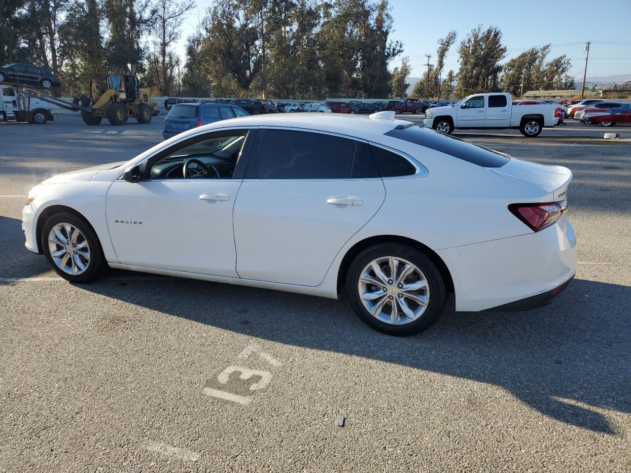 Image 2 of 2020 CHEVROLET MALIBU LT 2020 with VIN 1G1ZD5ST3LF042186