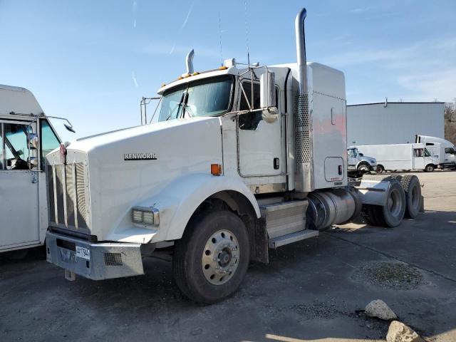 Image 2 of 2015 KENWORTH CONSTRUCTION T800 2015 with VIN 1XKDD49X7FJ445291