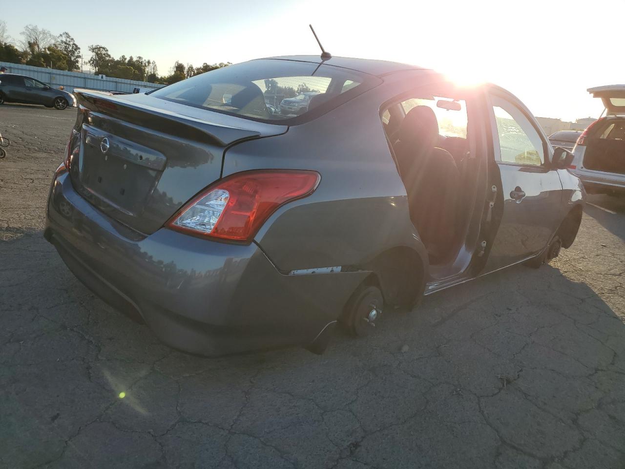 Image 3 of 2019 NISSAN VERSA S 2019 with VIN 3N1CN7AP4KL869017