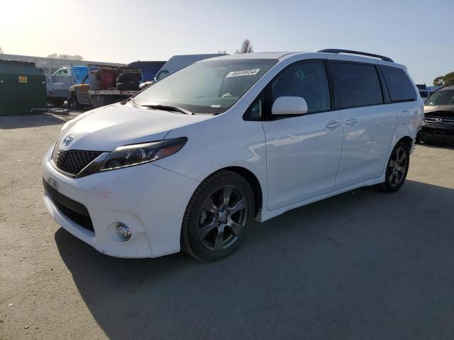 Image 1 of 2017 TOYOTA SIENNA SE 2017 with VIN 5TDXZ3DC2HS778898
