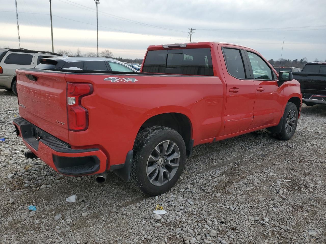Изображение 3 2019 CHEVROLET SILVERADO K1500 RST 2019 с VIN 1GCRYEEK8KZ269143