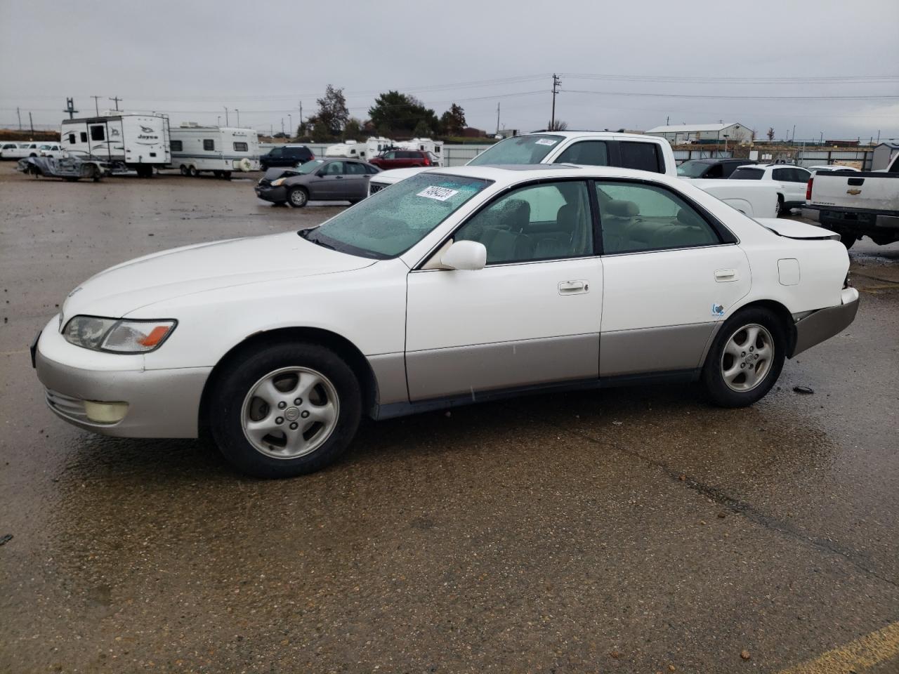 Image 1 of 1998 LEXUS ES 300 1998 with VIN JT8BF28G2W5033662