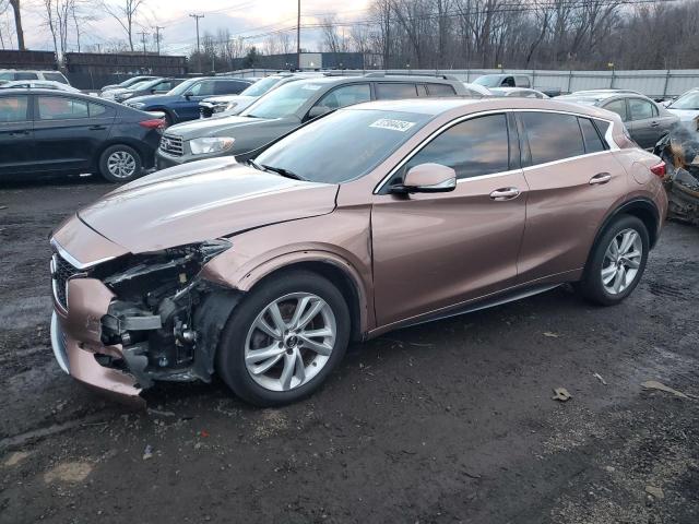 Изображение 2017 INFINITI QX30 BASE 2017