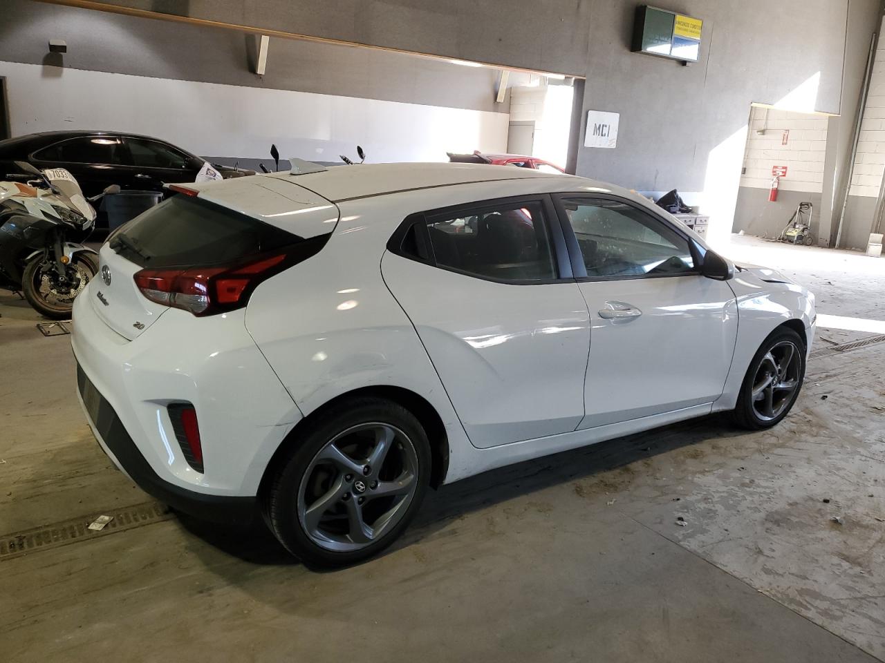 Image 3 of 2019 HYUNDAI VELOSTER BASE 2019 with VIN KMHTG6AF9KU006563