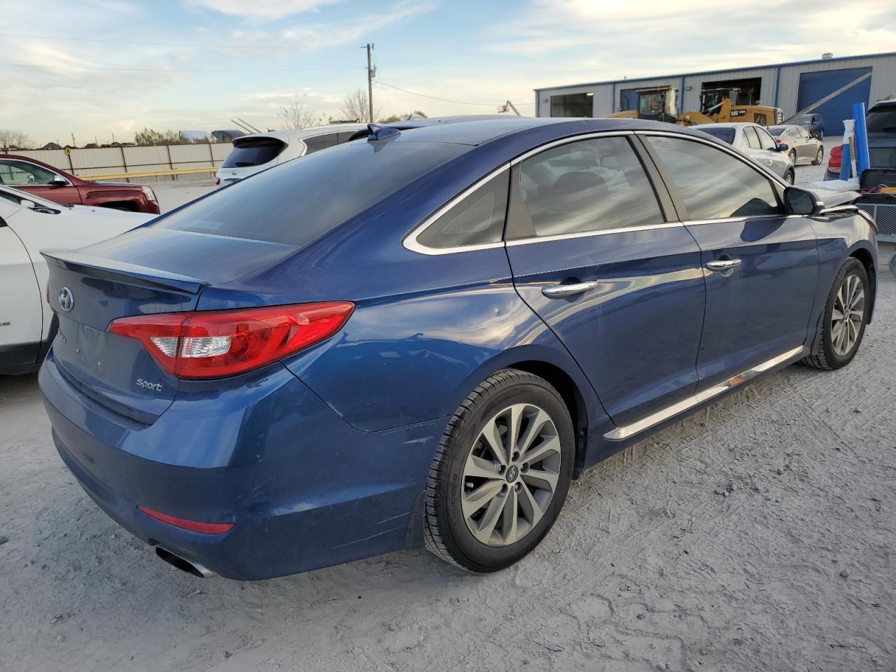 Изображение 3 2017 HYUNDAI SONATA SPORT 2017 с VIN 5NPE34AF8HH484621