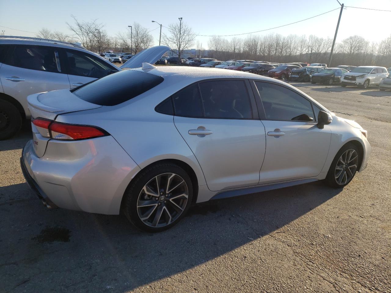 Изображение 3 2021 TOYOTA COROLLA SE 2021 с VIN 5YFS4MCE9MP090398