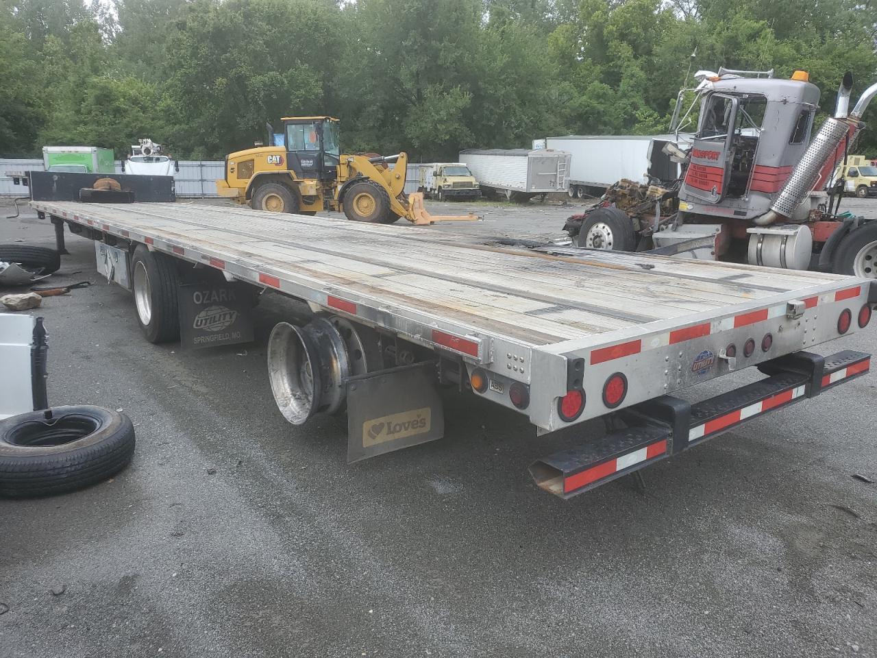Image 3 of 2020 UTILITY TRAILER 2020 with VIN 1UYFS2530L5172511