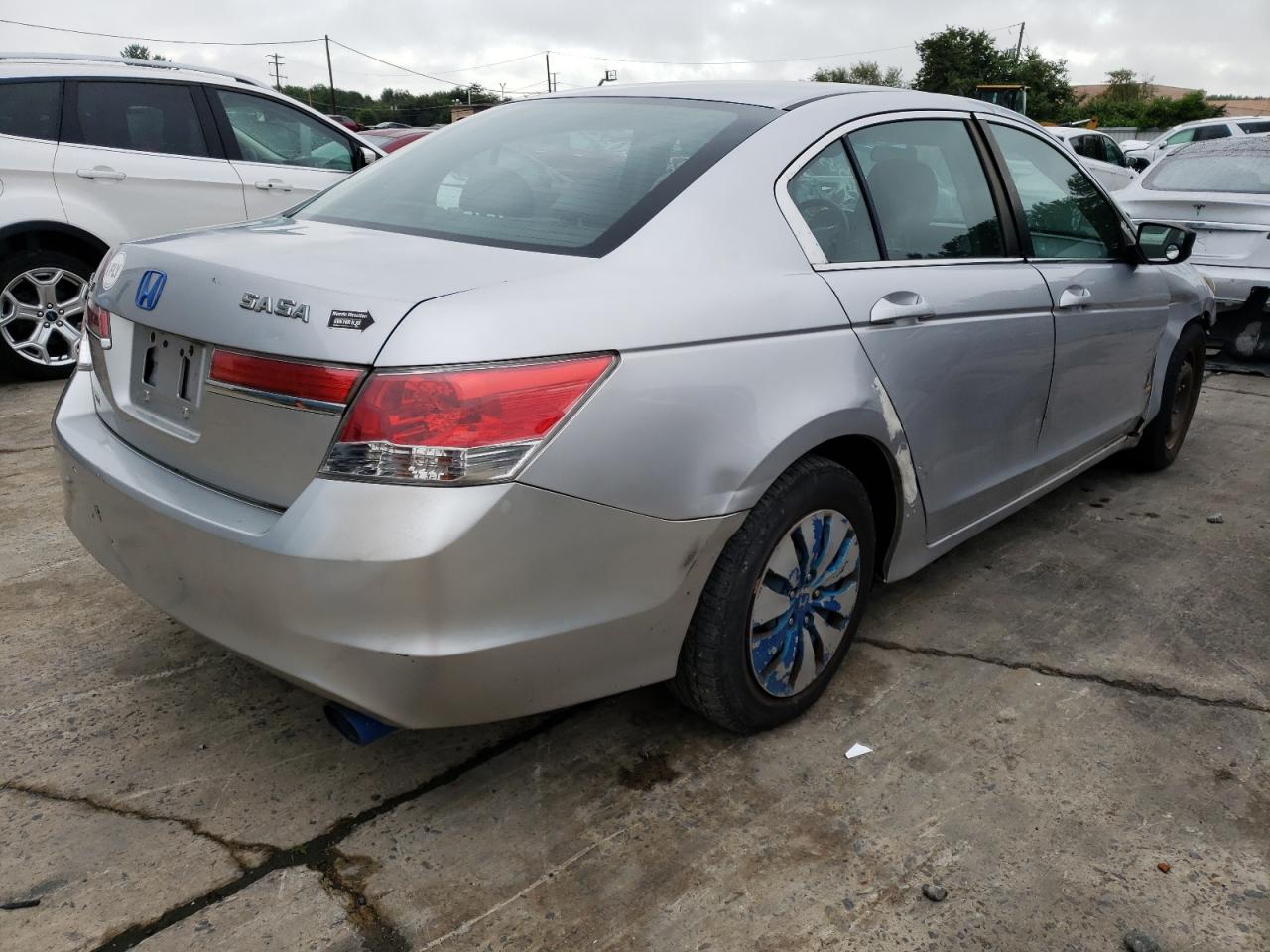 Image 3 of 2011 HONDA ACCORD LX 2011 with VIN 1HGCP2F30BA091422
