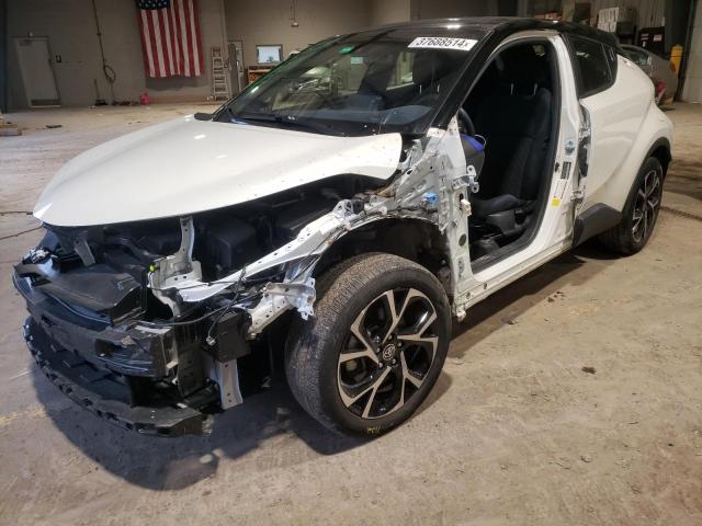 Obraz 1 z 2020 TOYOTA C-HR XLE 2020 z VIN JTNKHMBX7L1088994