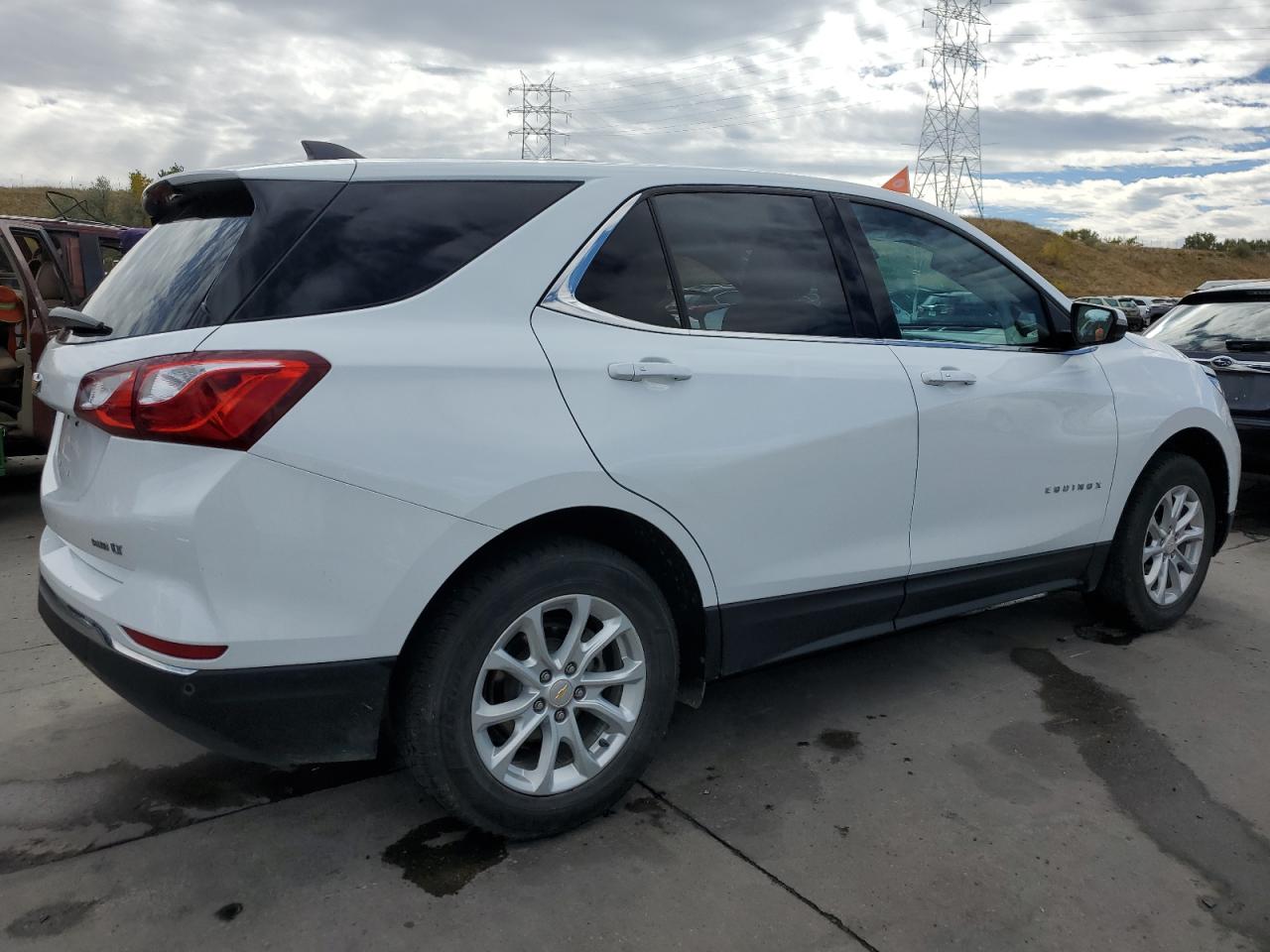 Изображение 3 2018 CHEVROLET EQUINOX LT 2018 с VIN 2GNAXSEV8J6325429
