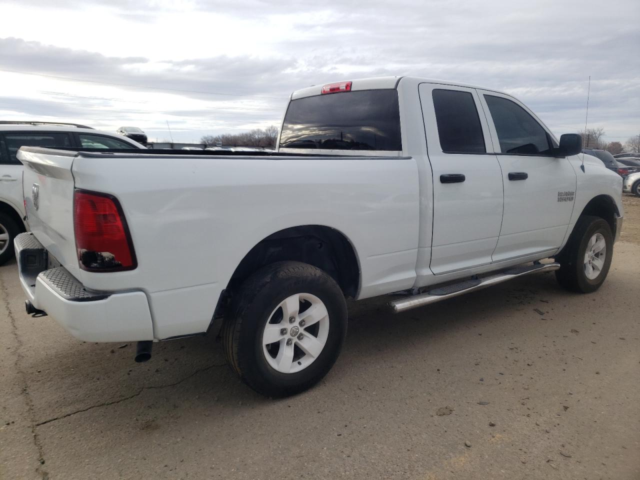 Изображение 3 2017 RAM 1500 ST 2017 с VIN 1C6RR6FG9HS790846