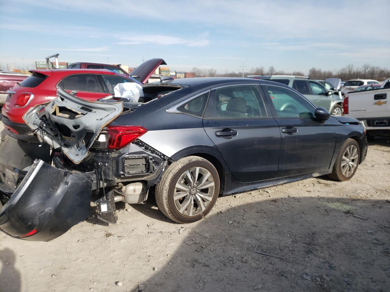 Image 3 of 2022 HONDA CIVIC EX 2022 with VIN JHMFE1F70NX007145