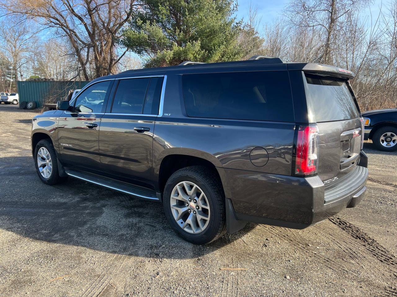 Obraz 3 z 2015 GMC YUKON XL K1500 SLT 2015 z VIN 1GKS2HKC2FR644634